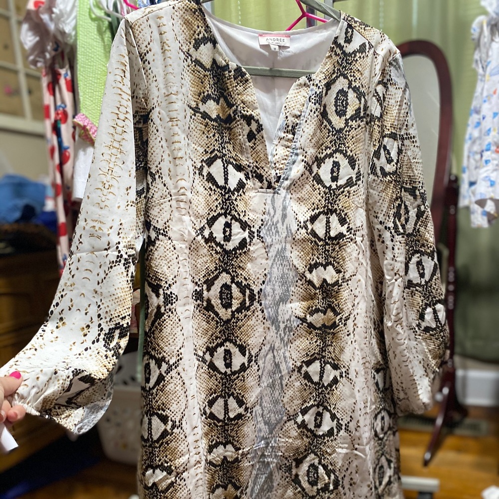 NWOT Andree Snake print knee length dress
